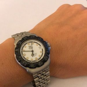 Tag Heuer Formula 1 unisex quartz diving watch